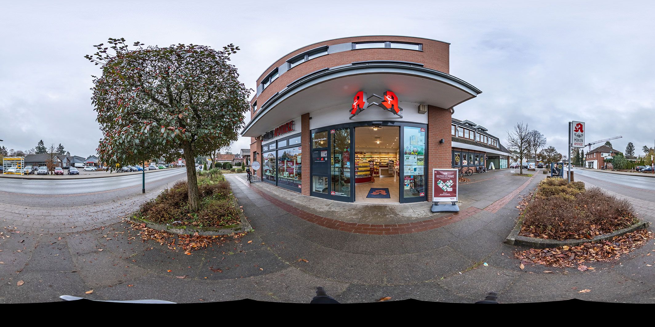 Mühlen-Apotheke, Panorama-Aufnahme Aussenansicht